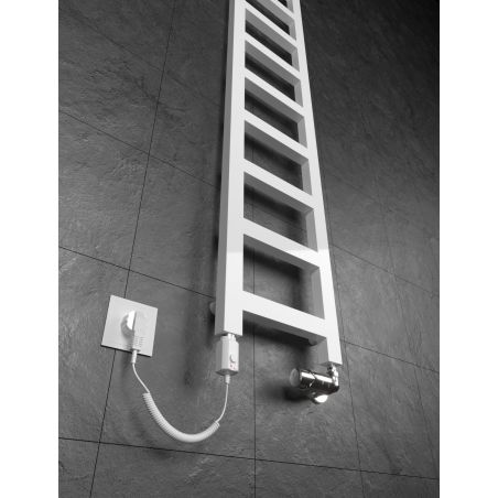 Radiator electric pentru baie Lucy